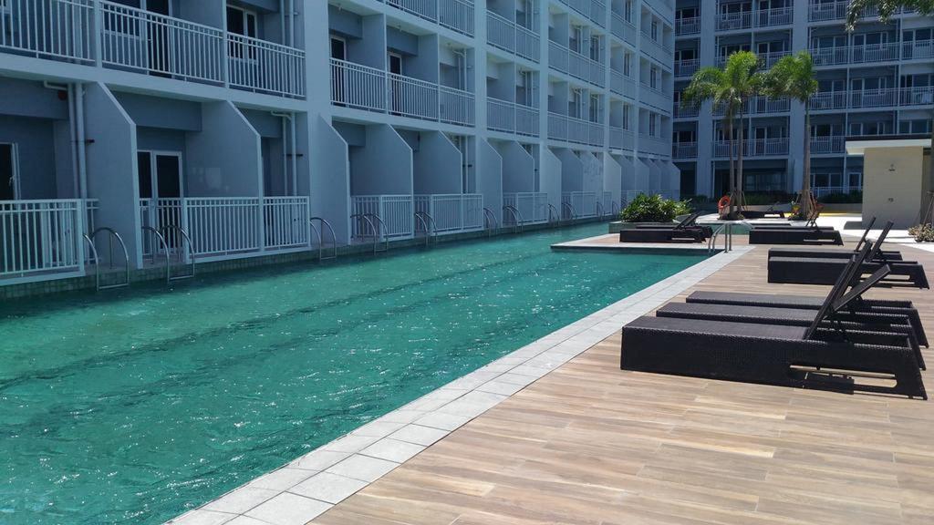 Seabreeze Residences At Breeze Residences Pasay Extérieur photo