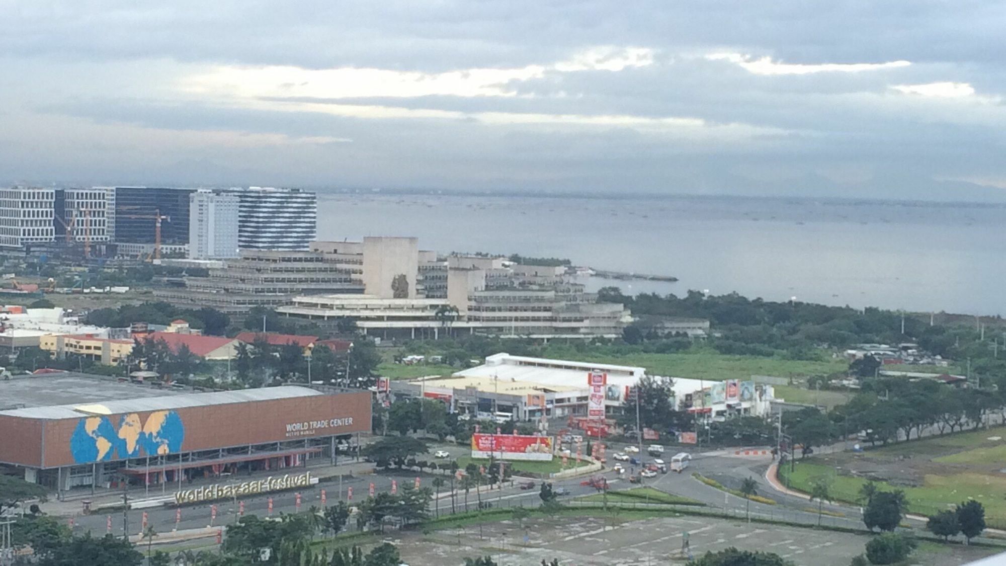 Seabreeze Residences At Breeze Residences Pasay Extérieur photo